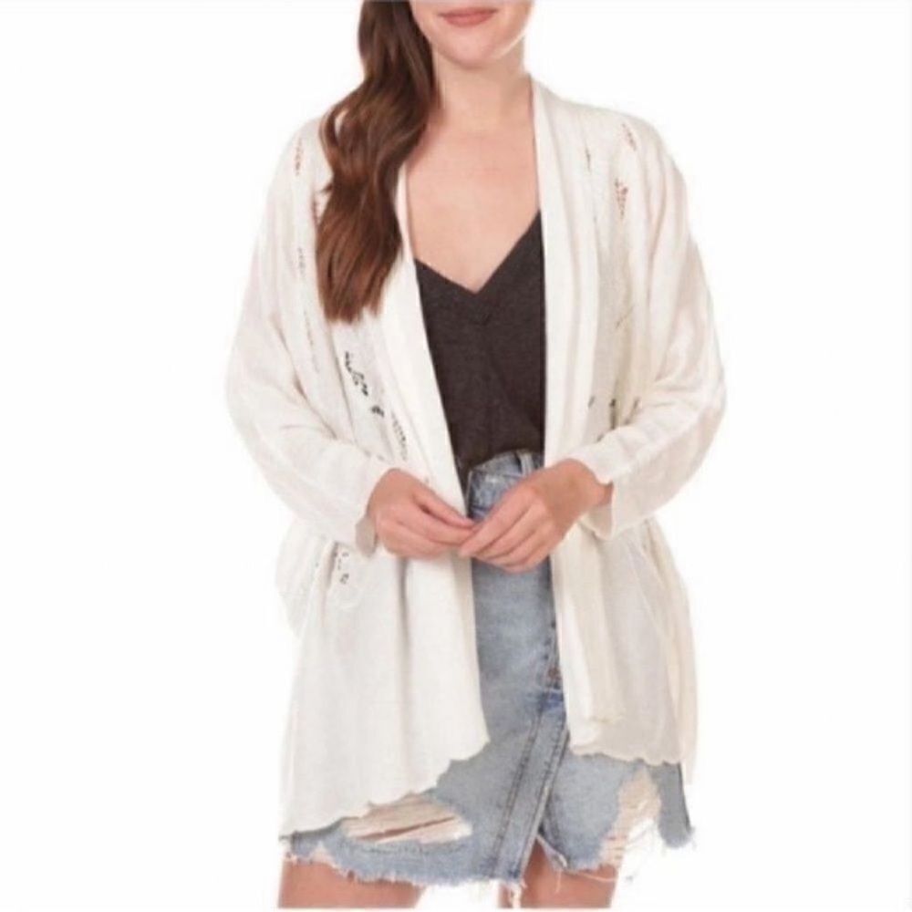 Free People White Crotchet/Lace Open Front
Cardigan(Size Medium) - Picture 1 of 11